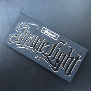 Kat Von D Shade & Light contour palette